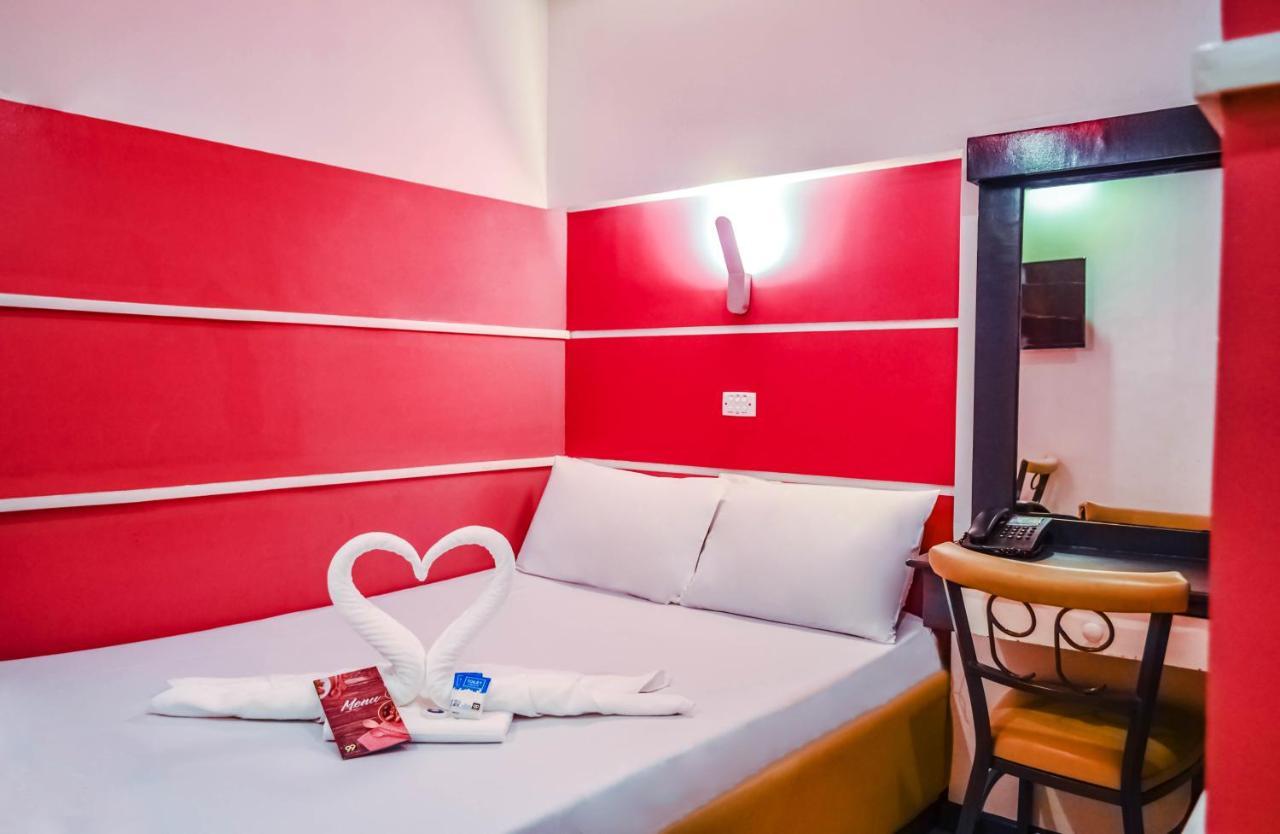 Hotel 99 Cubao Кесон-Сіті Екстер'єр фото
