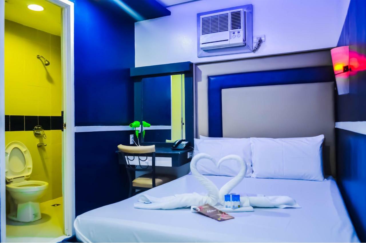 Hotel 99 Cubao Кесон-Сіті Екстер'єр фото